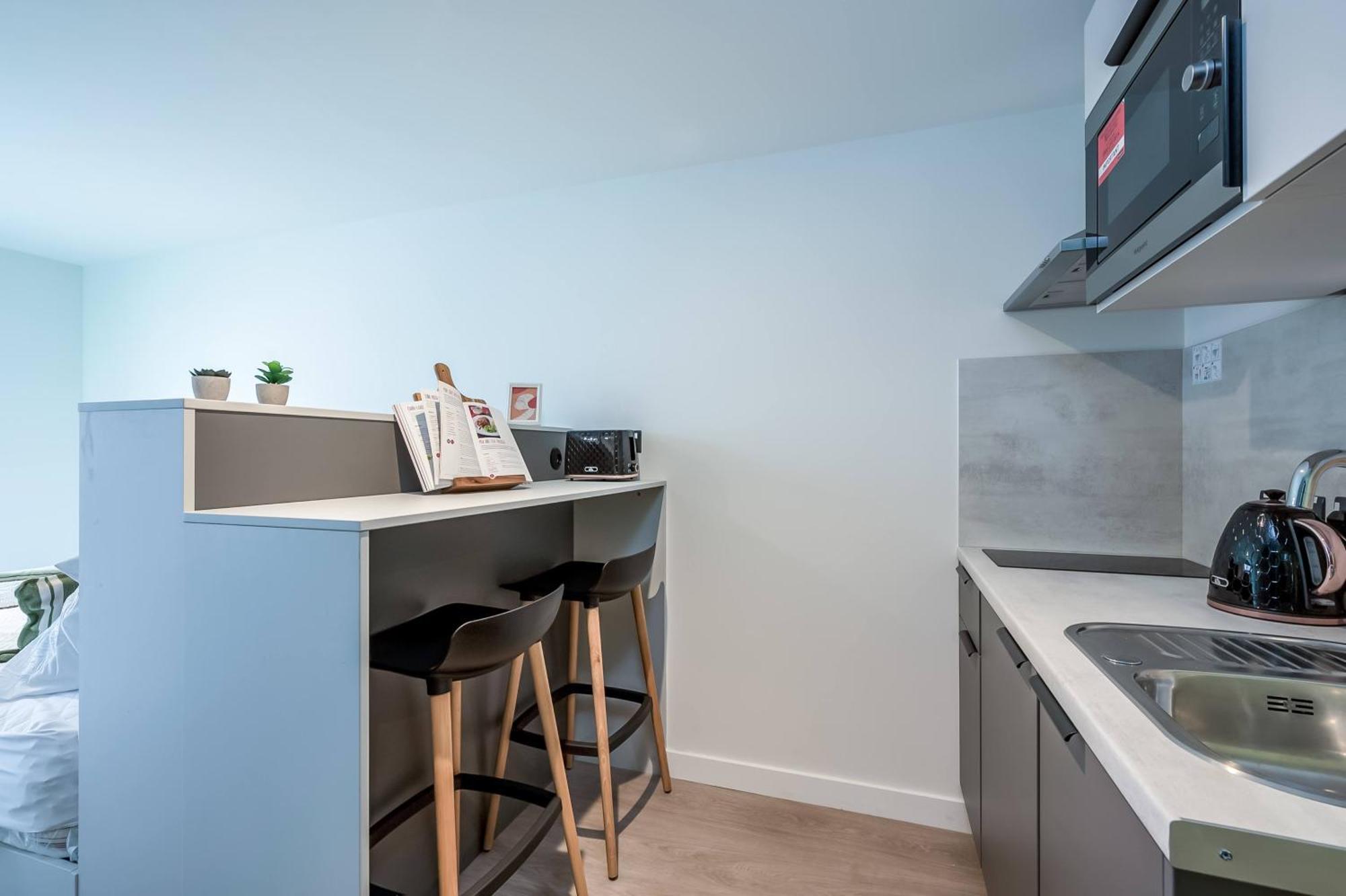 The Best Value Option For The City Centre - Non Students Welcome Belfast Exteriör bild