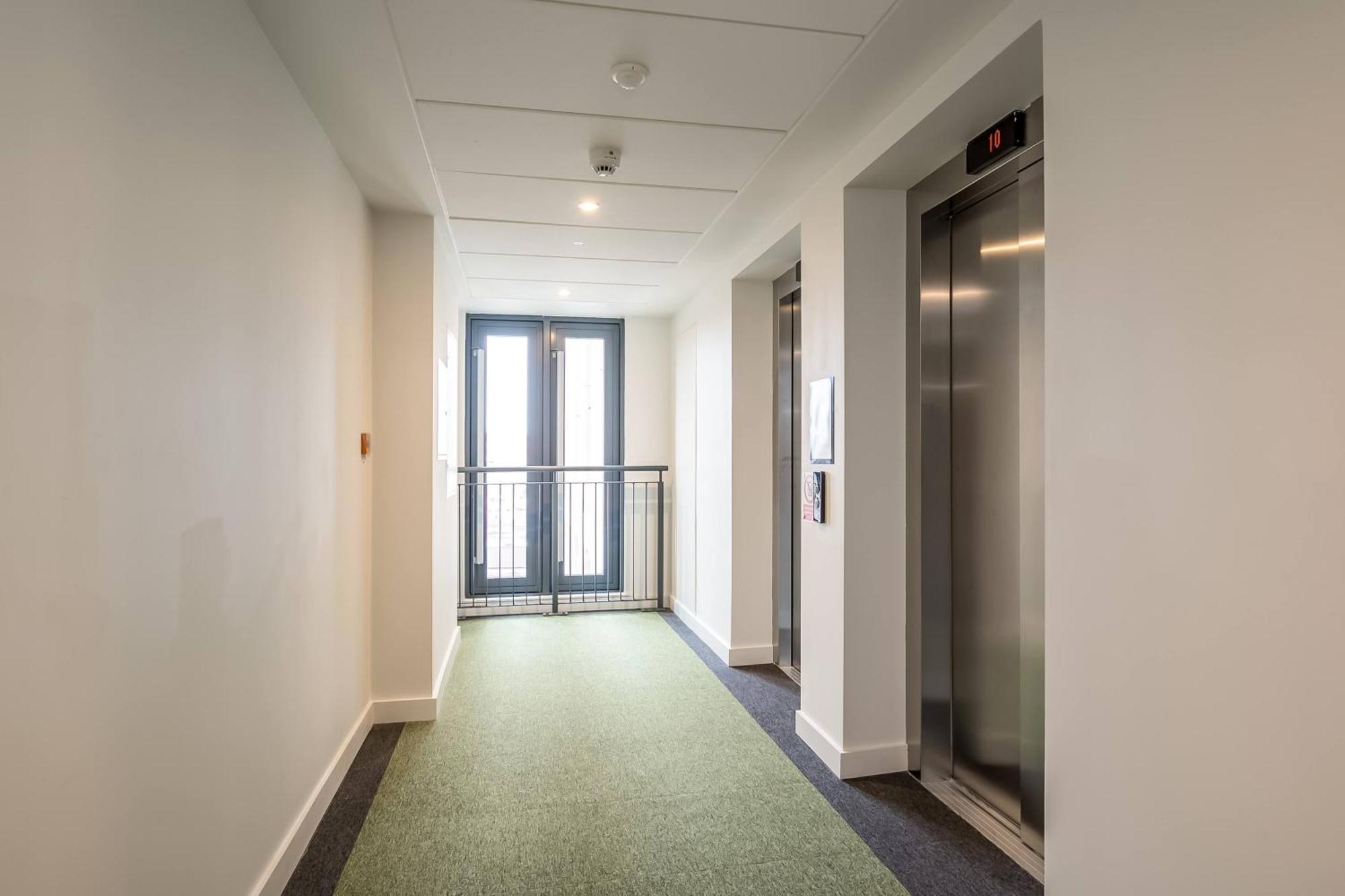 The Best Value Option For The City Centre - Non Students Welcome Belfast Exteriör bild